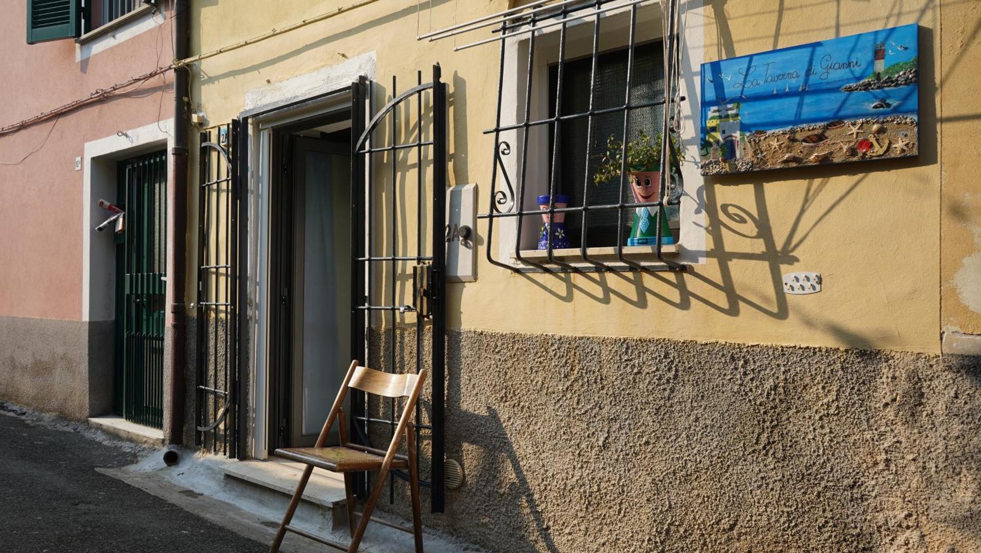 La Taverna Di Gianni Near The Beach Italy Riviera Савона Номер фото